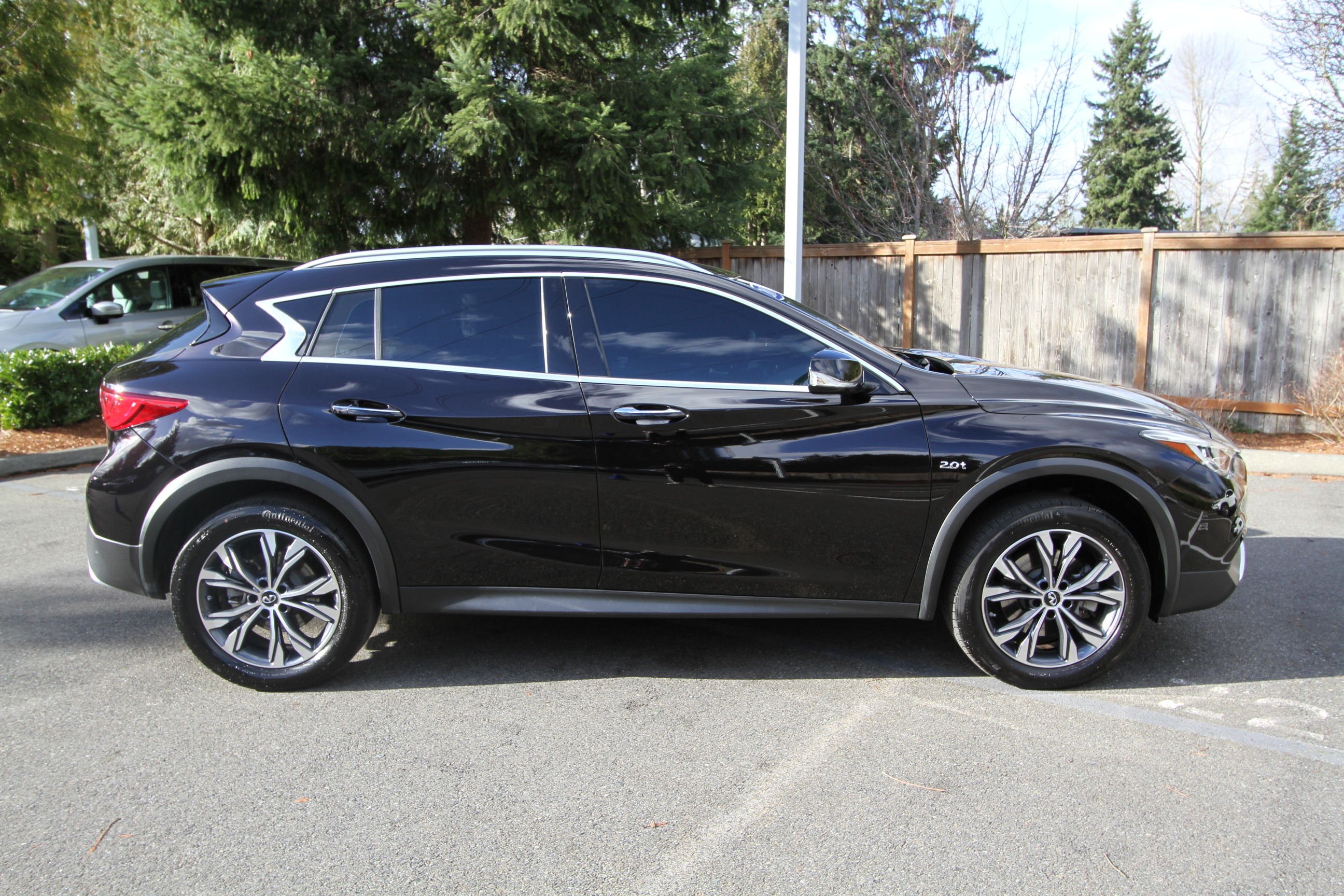 Pre-Owned 2018 INFINITI QX30 Luxury AWD Sport Utility in Kirkland